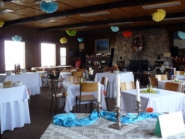 Bruce Bay Cottages & Lighthouse Lounge