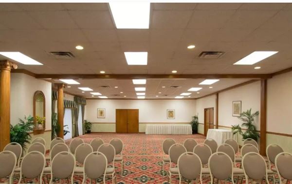 Days Inn by Wyndham Stuart