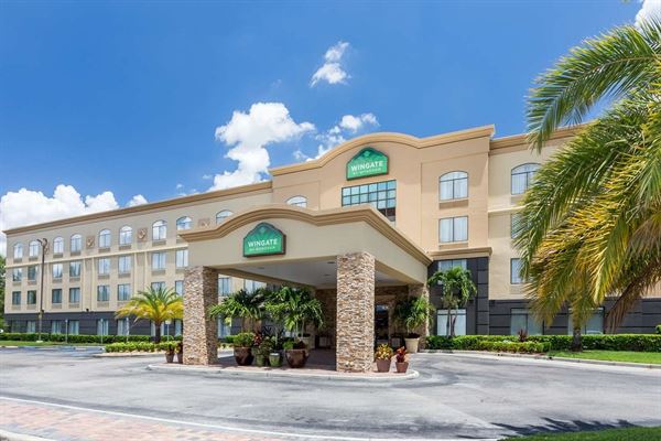 Wingate by Wyndham Convention Ctr Closest Universal Orlando
