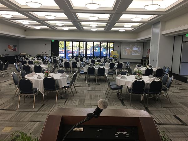 Ronald Reagan Community Center