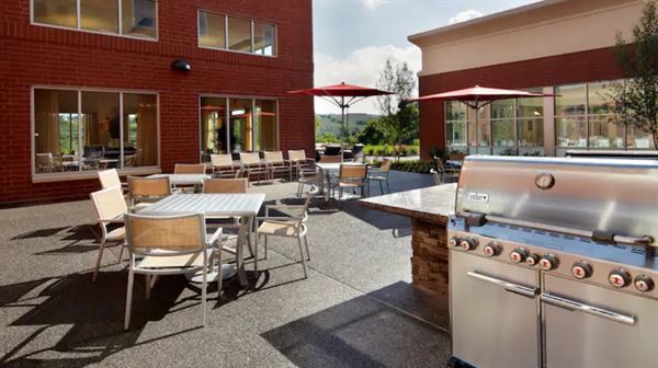 Homewood Suites by Hilton Pittsburgh Airport Robinson Mall Area PA