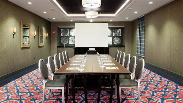 Hilton Garden Inn Pittsburgh Downtown/Roost