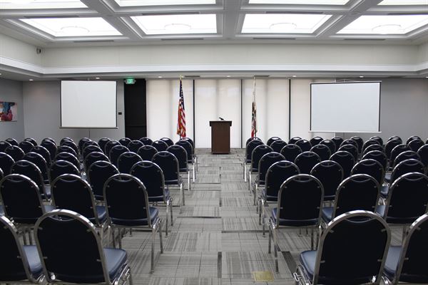 Ronald Reagan Community Center