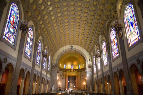 College Of The Holy Cross