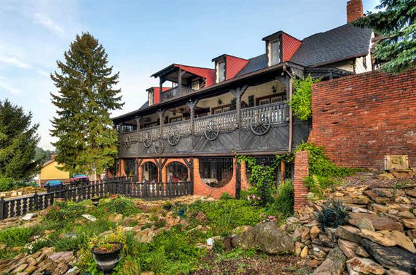 The Barn At Madison