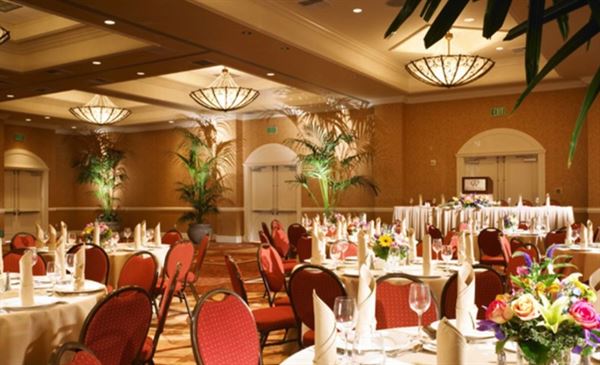 DoubleTree Suites by Hilton Hotel Anaheim Resort - Convention Center