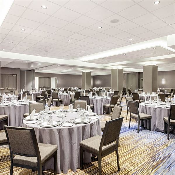 Cambria Hotel & Suites Pittsburgh - Downtown