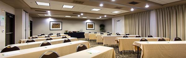 Holiday Inn Hotel & Suites Scottsdale North - Airpark