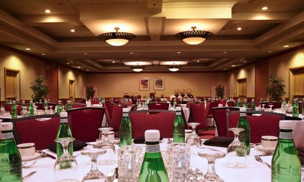 Hilton Santa Monica Hotel & Suites