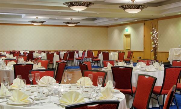 Hilton Santa Monica Hotel & Suites