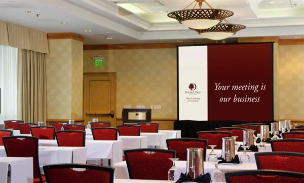 Hilton Santa Monica Hotel & Suites