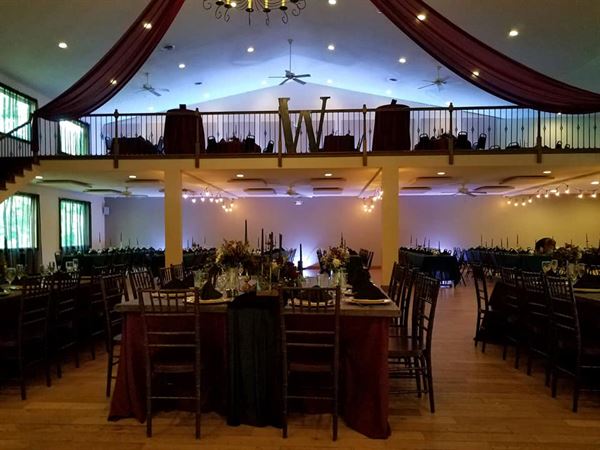 Hidden Lake Winery And Banquet Center