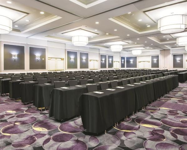 La Quinta Inn & Suites San Antonio Riverwalk