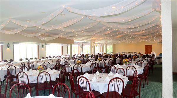 Woodlands Golf Course and Banquet Facility