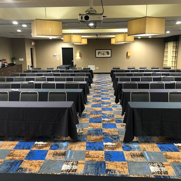 Cambria Hotel & Suites Raleigh-Durham Airport