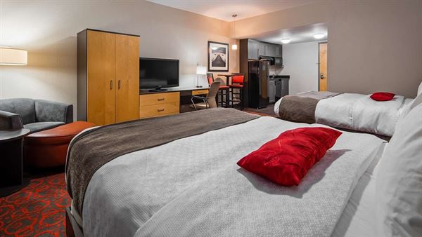 Best Western Plus - Eastgate Inn & Suites