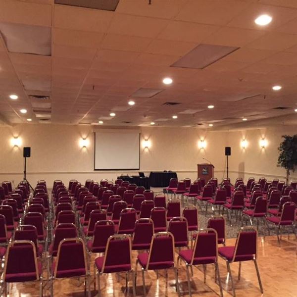 Quality Hotel & Suites Woodstock