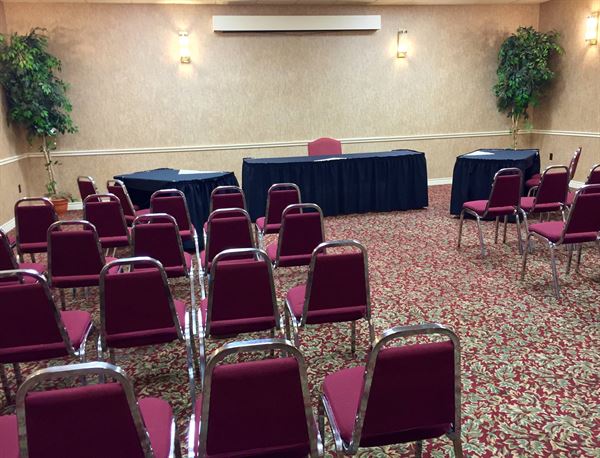 Quality Hotel & Suites Woodstock