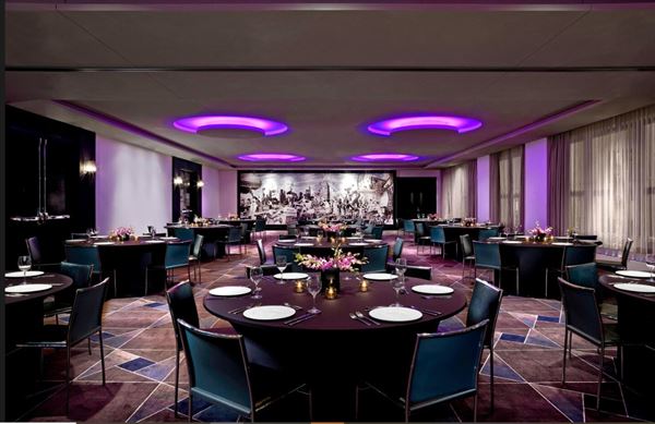 W Minneapolis - The Foshay