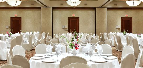 DoubleTree by Hilton Hotel St. Louis - Chesterfield