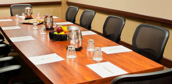 DoubleTree by Hilton Hotel St. Louis - Chesterfield