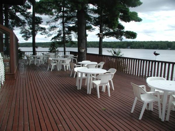 Westwind Inn on the Lake