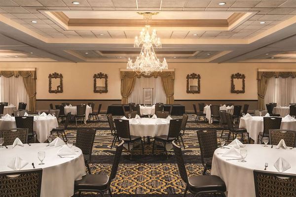 Radisson Hotel & Conference Center Rockford