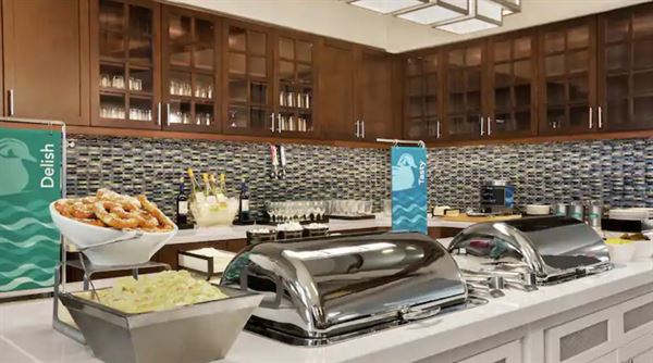 Homewood Suites by Hilton Kansas City-Airport