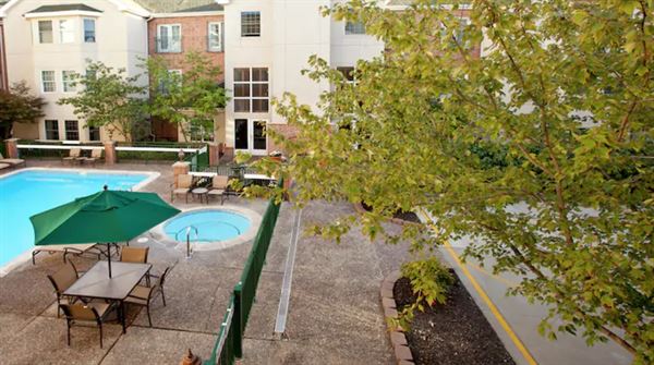 Homewood Suites by Hilton Kansas City-Airport