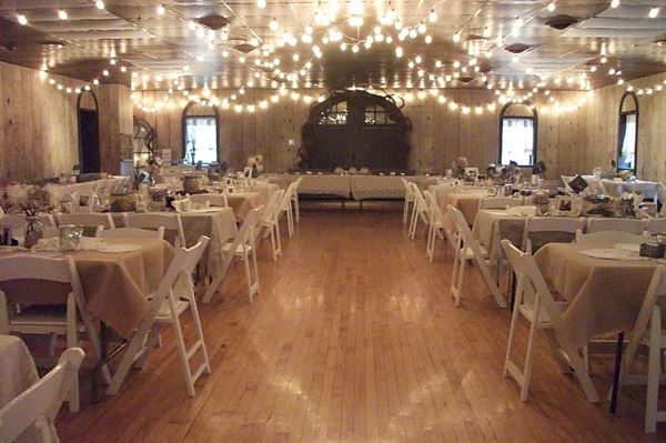 The New Yellow Rock Barn