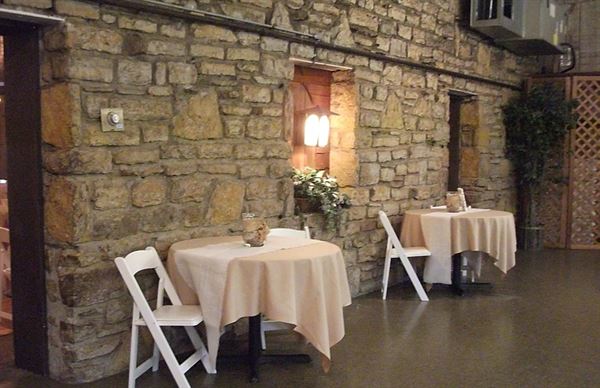 The New Yellow Rock Barn