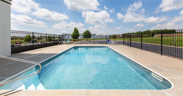 La Quinta Inn & Suites Blue Springs