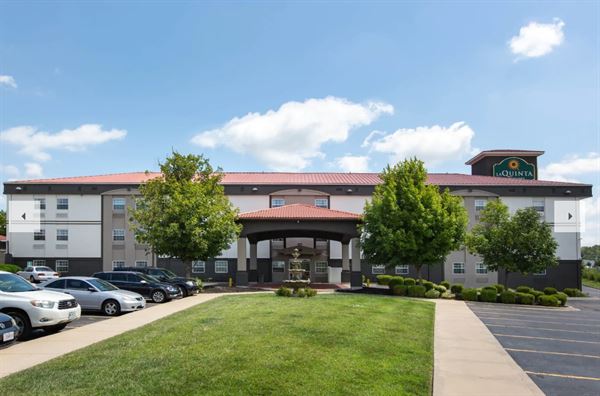 La Quinta Inn & Suites Blue Springs