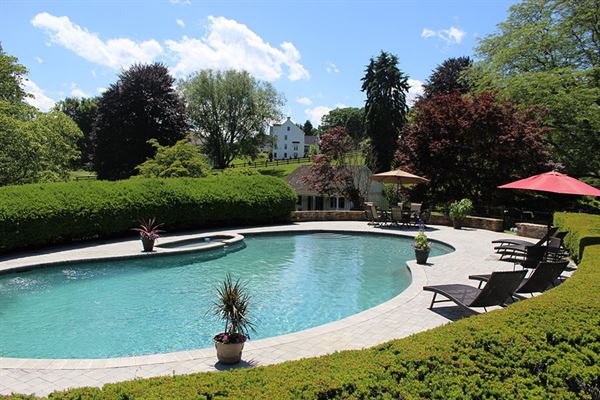 Inn at Whitewing Farm