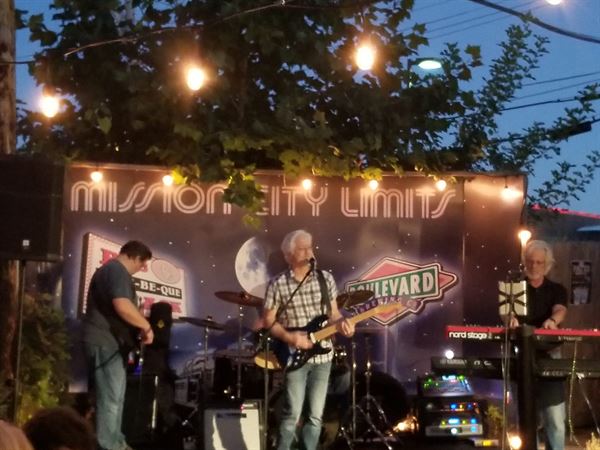 RJ's Bob-Be-Que Shack