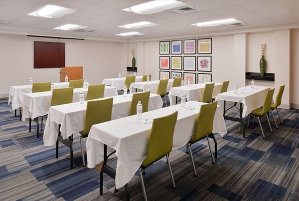 Holiday Inn Express & Suites Mooresville/Lake Norman