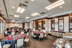 Windom/Pikes Peak Rooms