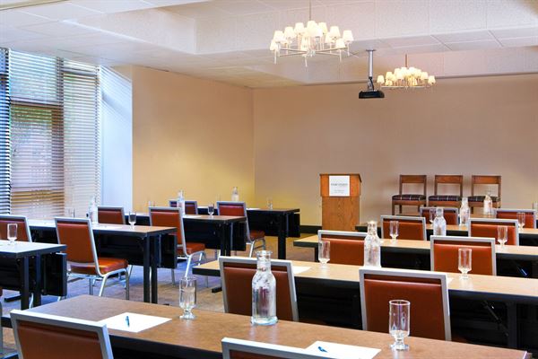 Four Points by Sheraton San Francisco Bay Bridge