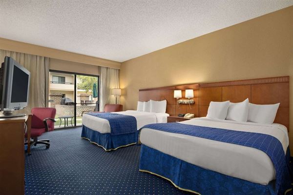 Baymont Inn and Suites Columbia Northwest