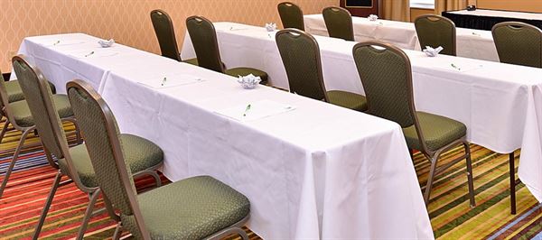 Holiday Inn Hotel & Suites Overland Park-Conv Ctr