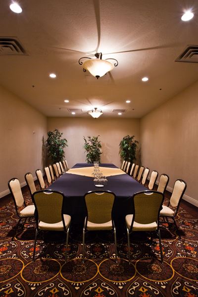 Tuscany Gardens - Tuscany Suites & Casino