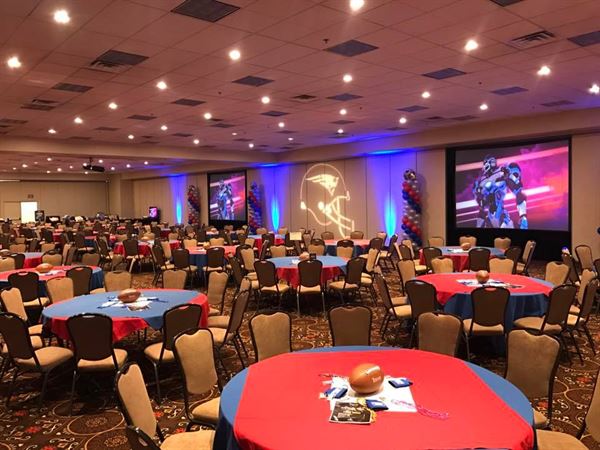 Tuscany Gardens - Tuscany Suites & Casino