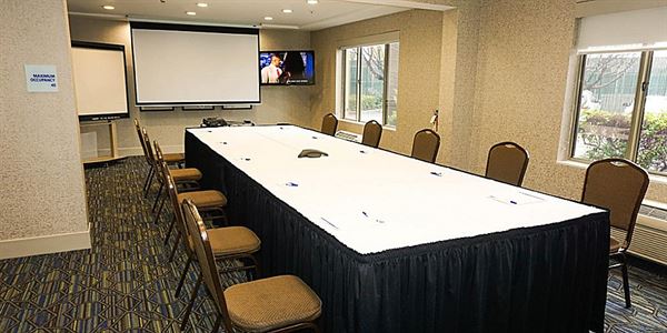 Holiday Inn Express & Suites Fremont - Milpitas Central