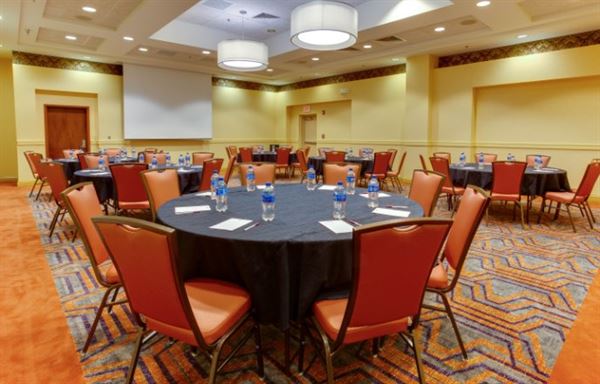 Drury Inn & Suites North