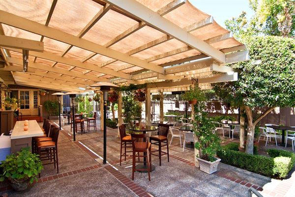 MacArthur Park Palo Alto