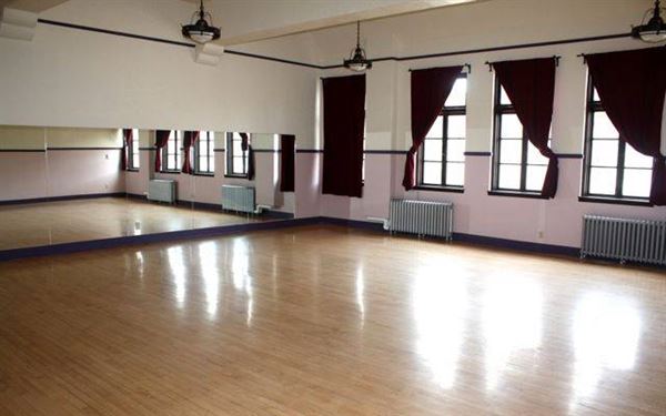 Veterans Memorial Building