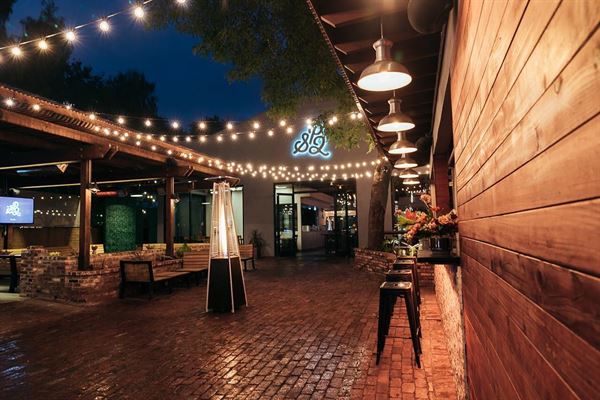 SP2 Communal Bar + Restaurant