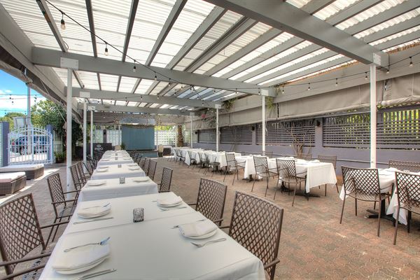 INDO Restaurant & Lounge