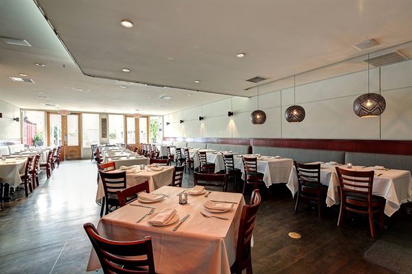 INDO Restaurant & Lounge