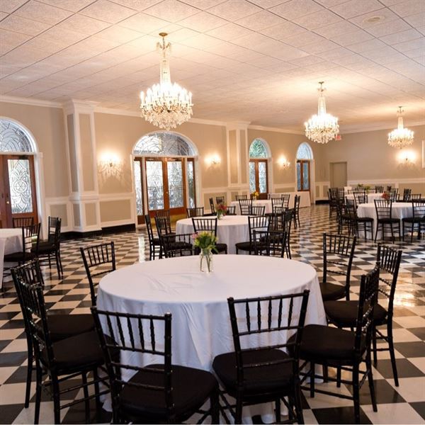 White Oak Estate & Gardens